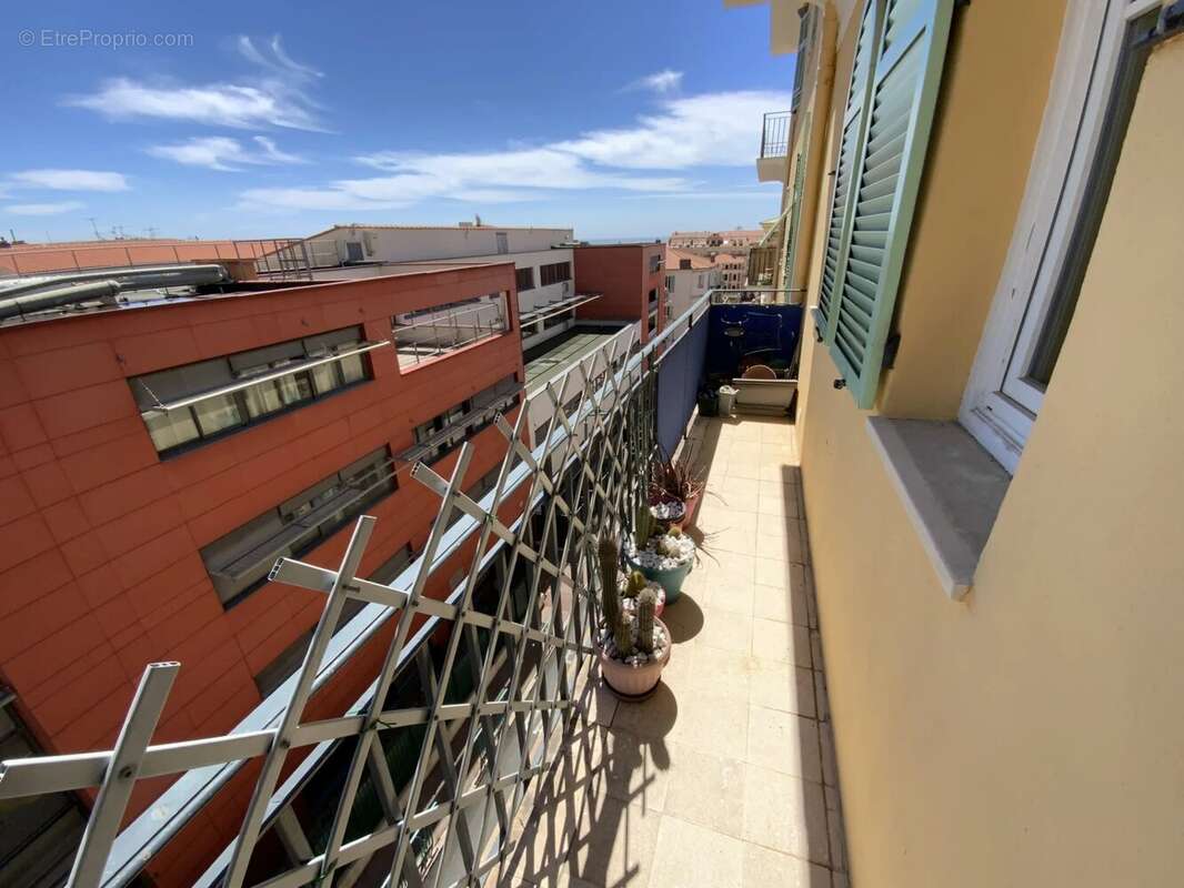 Appartement à MENTON