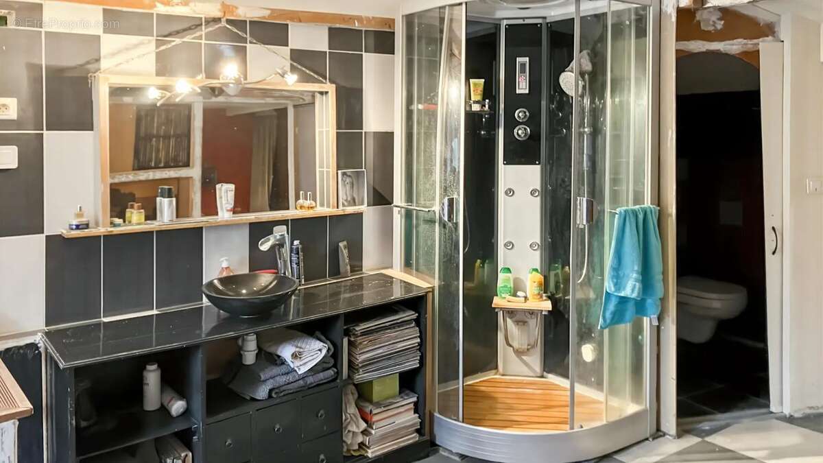 Maison à SAINT-SEGLIN