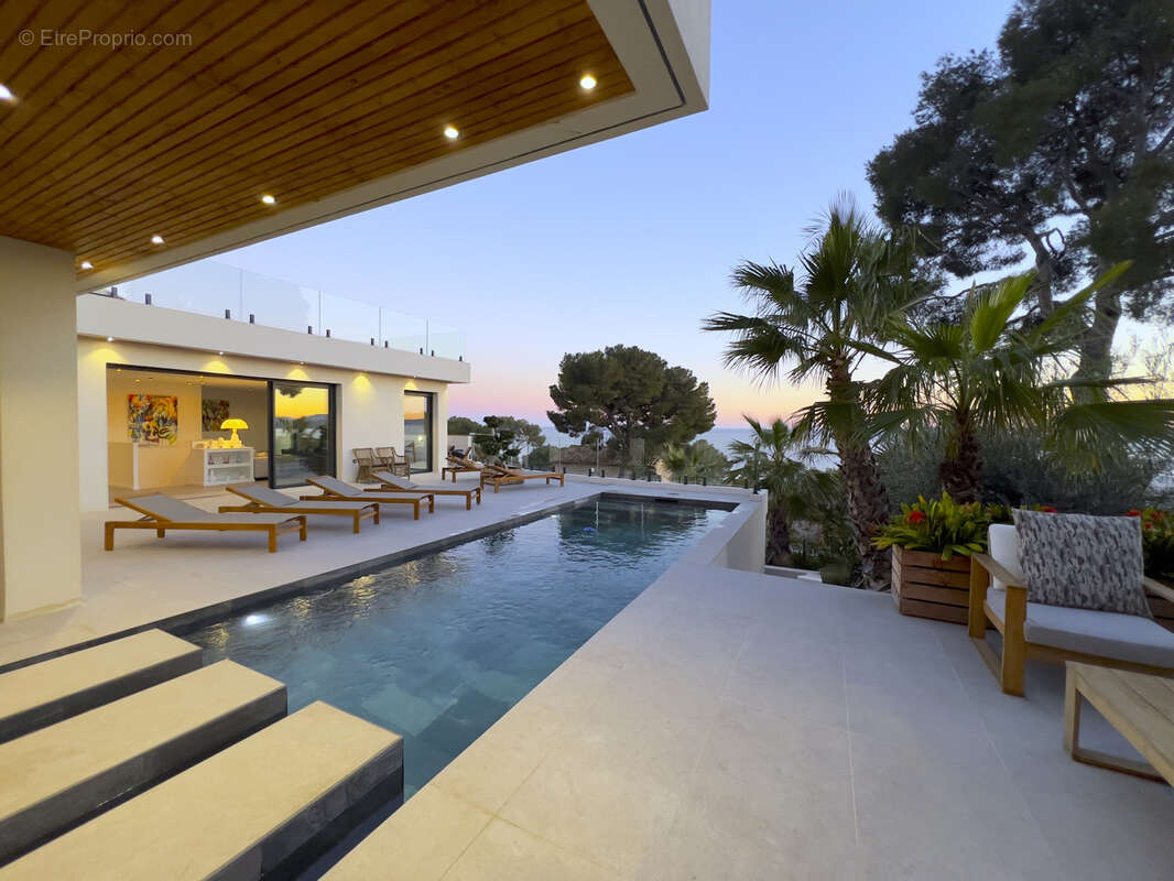 Maison à LES ISSAMBRES