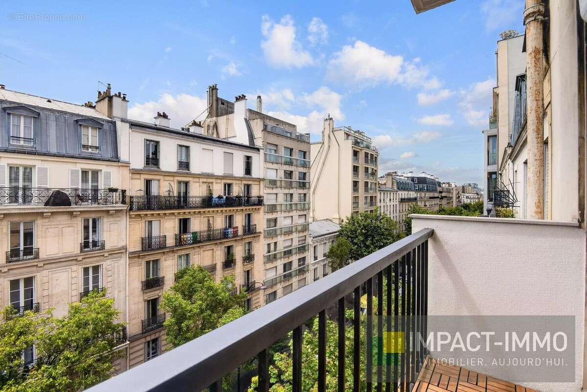 Appartement à PARIS-17E