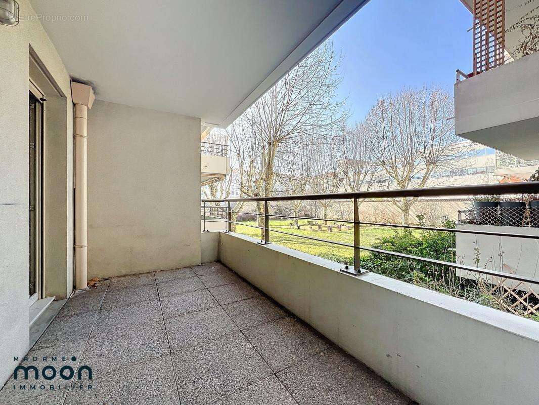 Appartement à LYON-8E