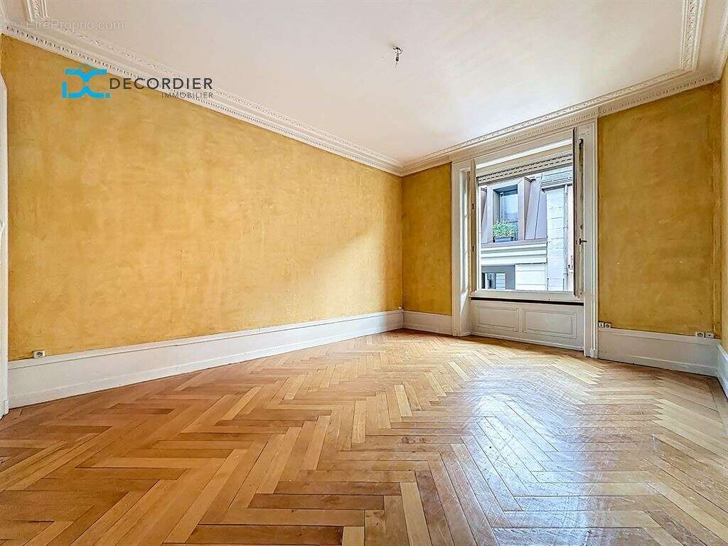 Appartement à EVIAN-LES-BAINS