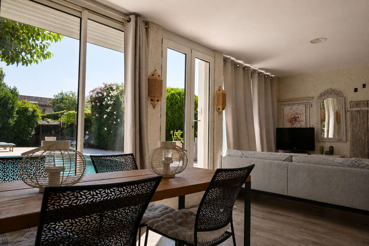 Maison de caractère avec piscine et doubles garages quartier Pasteur - photo 14