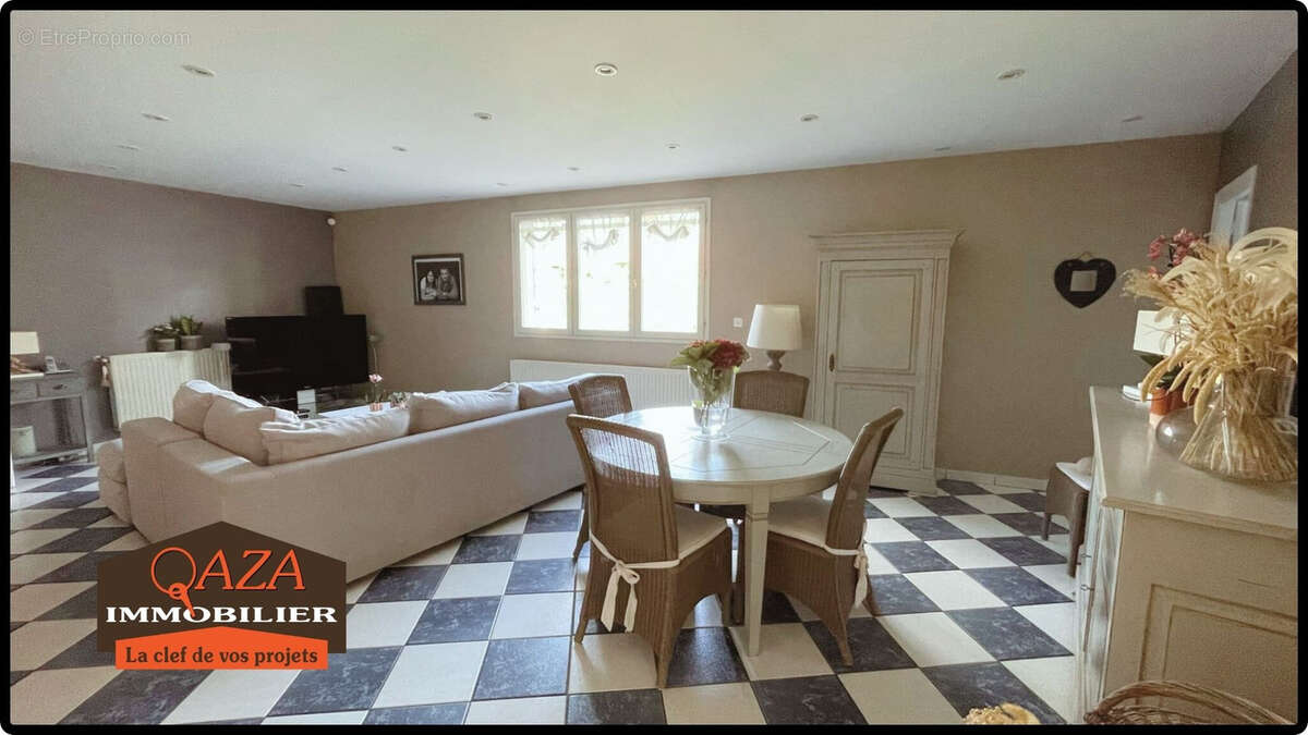 Maison à CHERENG