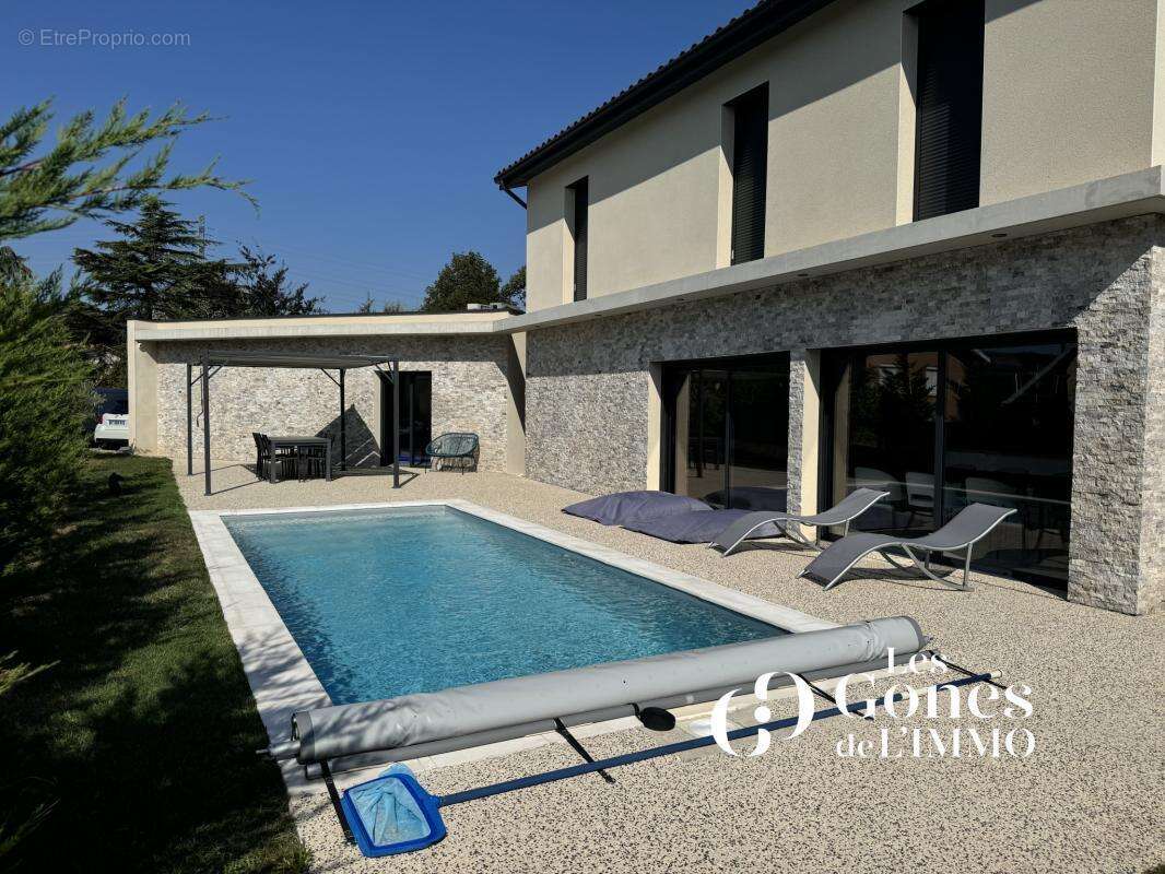 Maison à VAUGNERAY