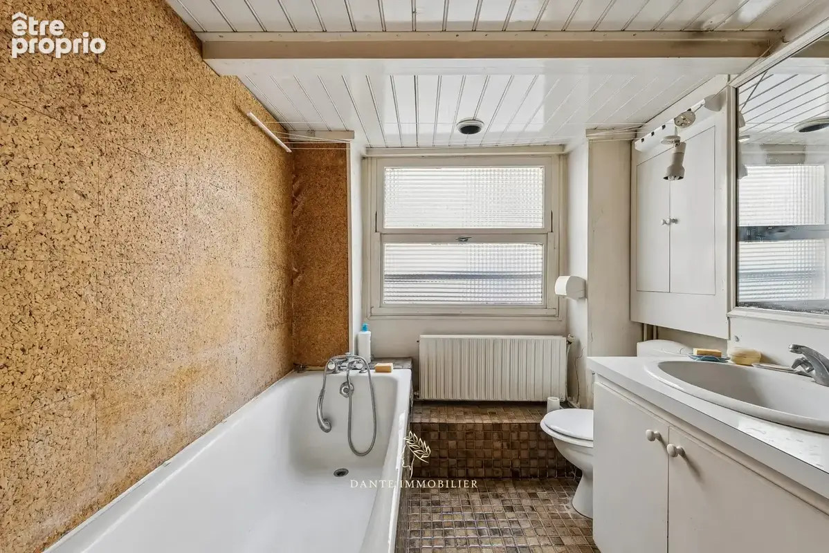 Appartement à rénover _ Rue Guénégaud - photo 12