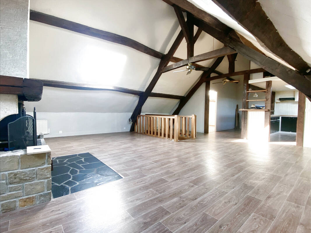 Appartement à HOUDAN