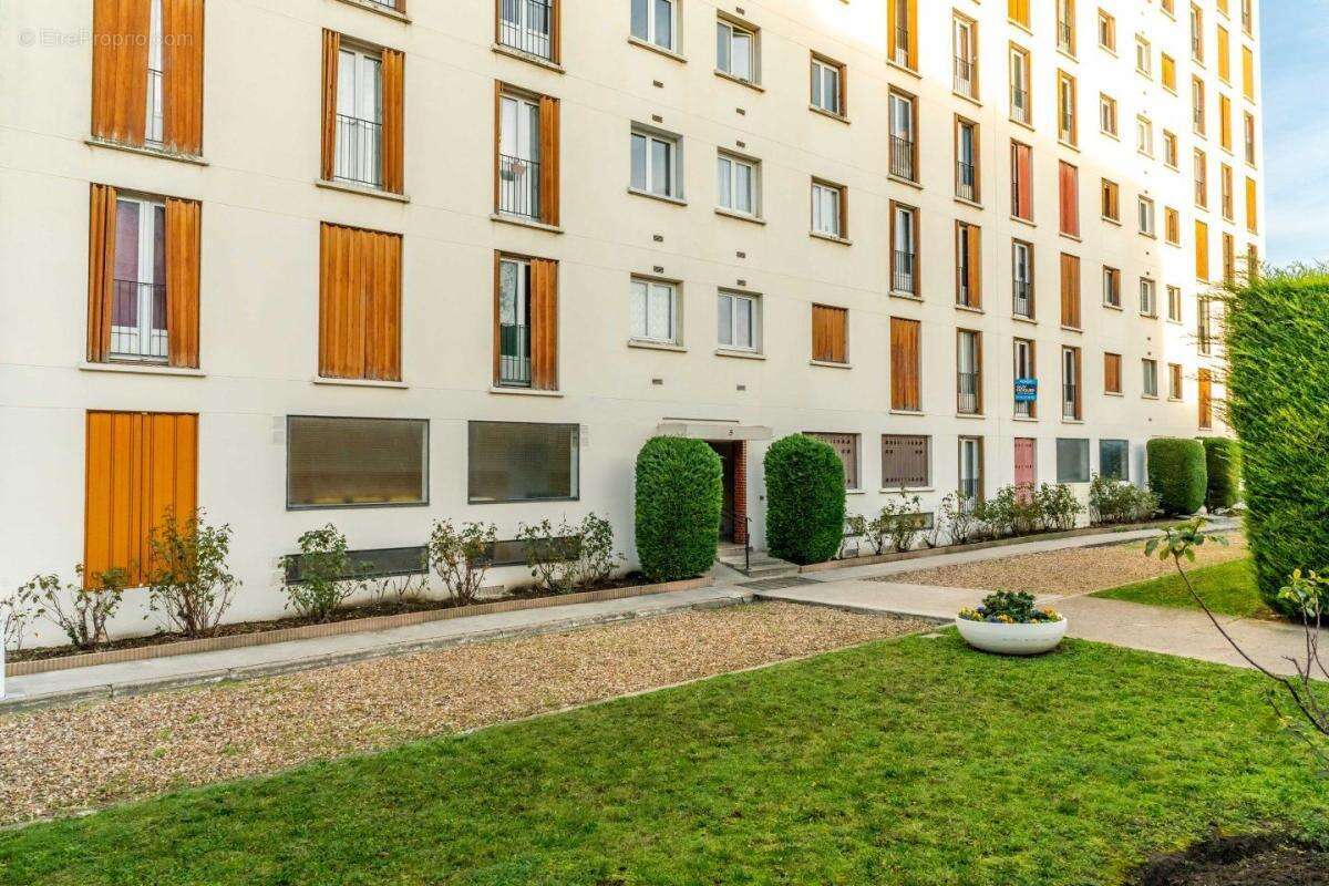 Appartement à EPINAY-SUR-SEINE