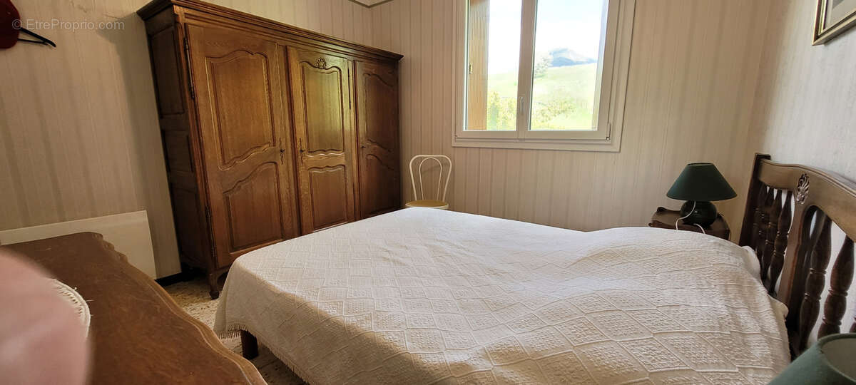 Maison à THORAME-BASSE