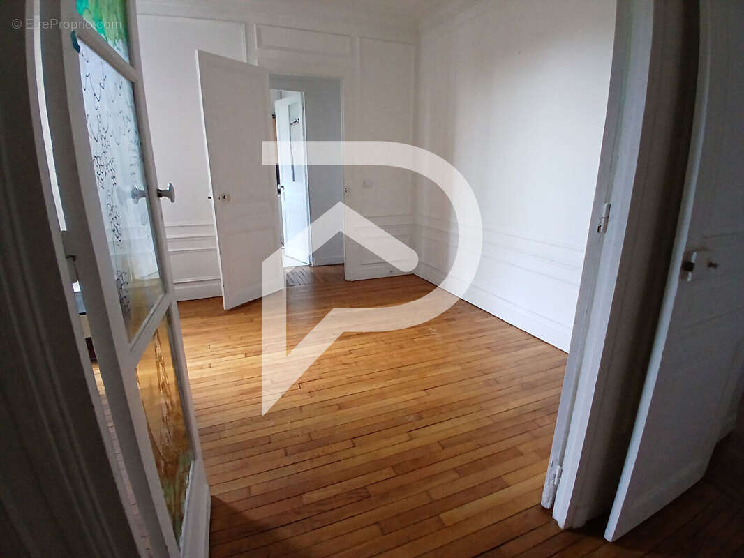 Appartement à COLOMBES