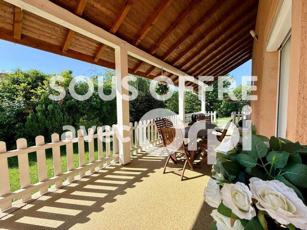 Maison à LA TERRASSE