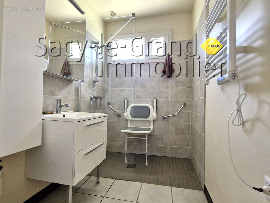 Maison à VERNEUIL-EN-HALATTE