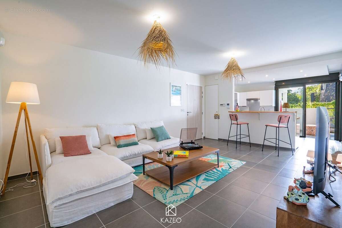 Appartement 66 m² à Fort-De-France  - photo 2