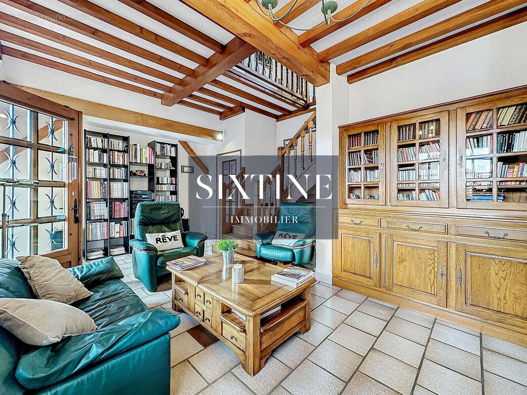 Maison à SAINT-MARCEL-BEL-ACCUEIL