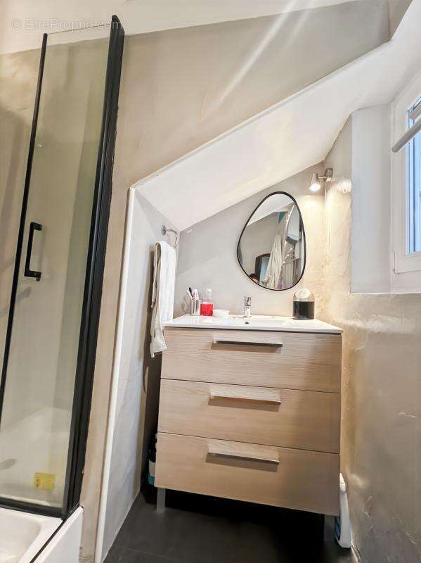 Maison à LIVRON-SUR-DROME