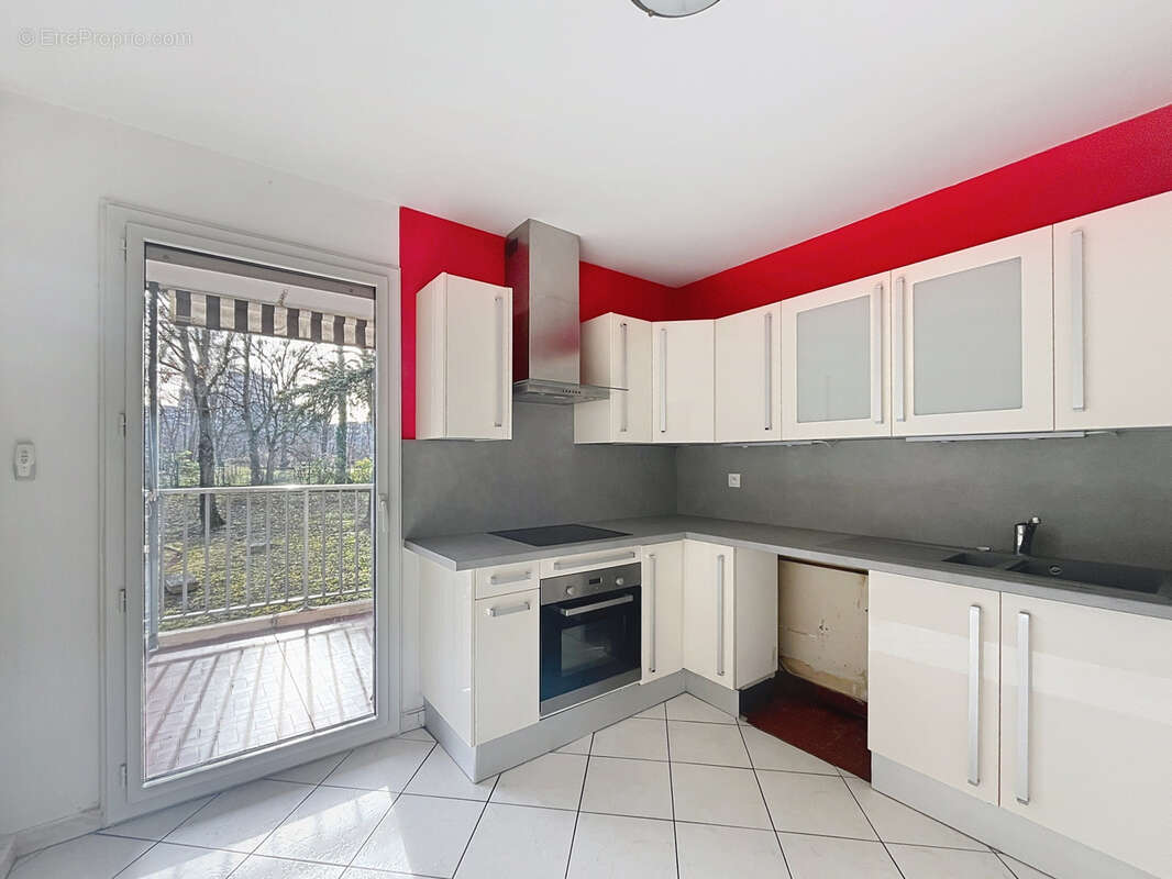 Appartement à LYON-9E