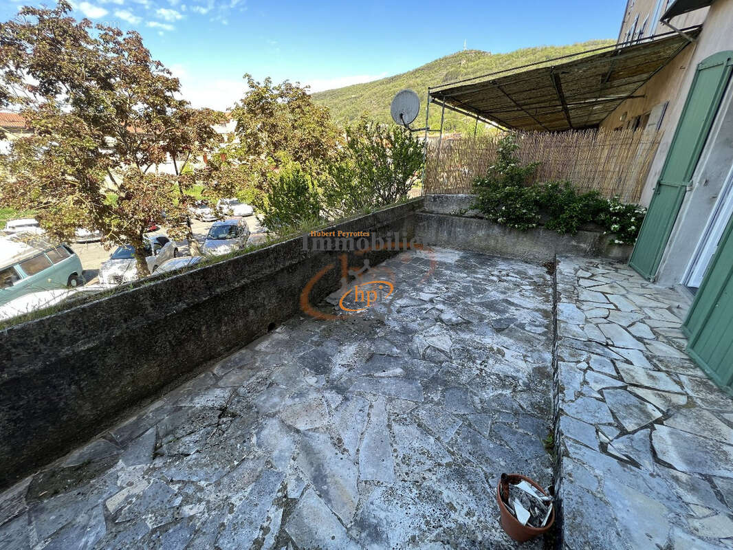 Appartement à SAINT-AFFRIQUE