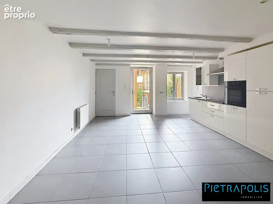 Appartement 2 pièces 40 m² à vendre à Liergues (69400) - photo 2