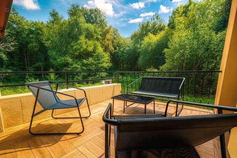 Maison à SAINT-JULIEN-EN-BORN