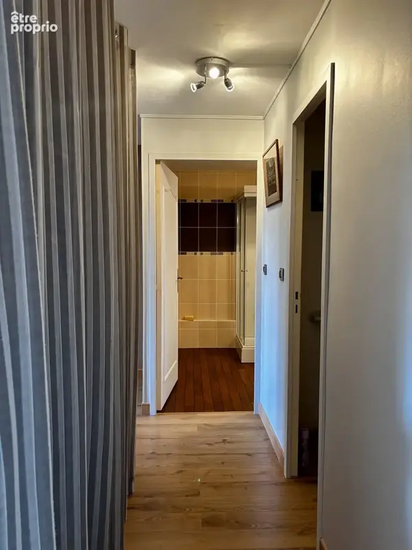 Appartement 3 pièces de 80m2, avec ascenseur et garage - photo 4