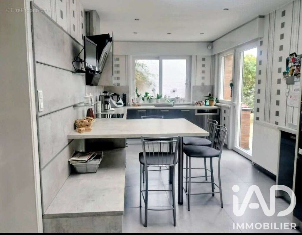 Maison 230 m² à Escautpont  - photo 8