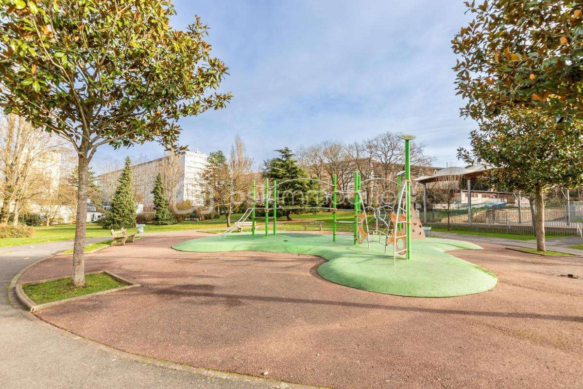 Appartement à SAVIGNY-SUR-ORGE