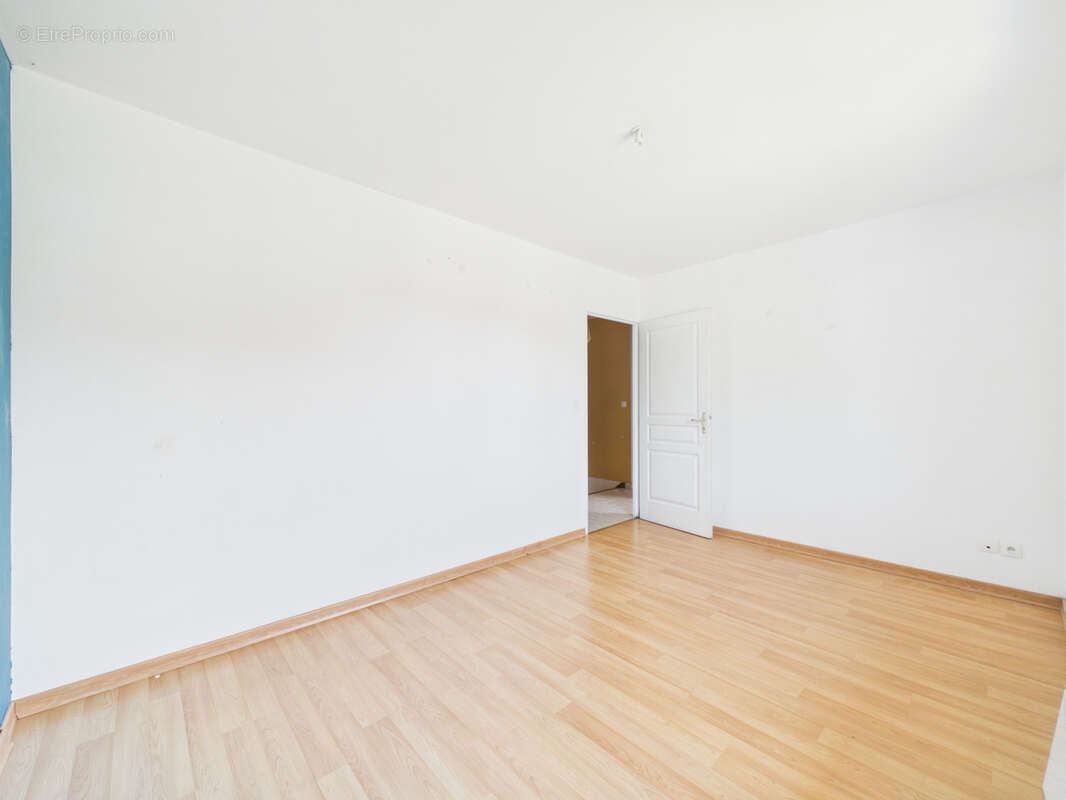 Maison mitoyenne - secteur calme - Pontcharra - 117 m2 - photo 9