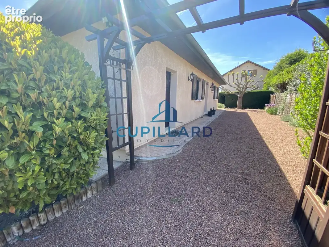 Saint-jean-saint-maurice - maison avec jolie vue - photo 13