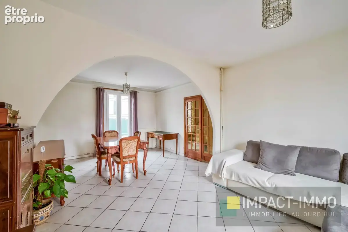Maison spacieuse avec 5 chambres et jardin - photo 3