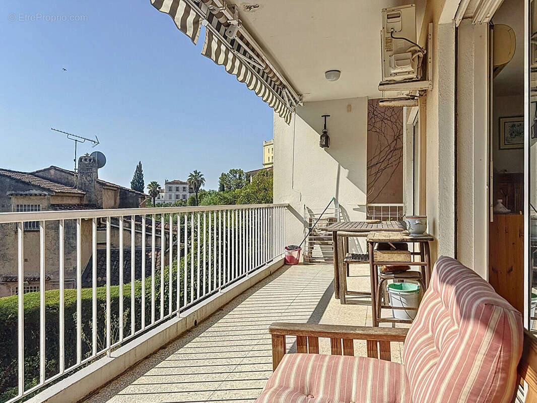 Appartement à HYERES