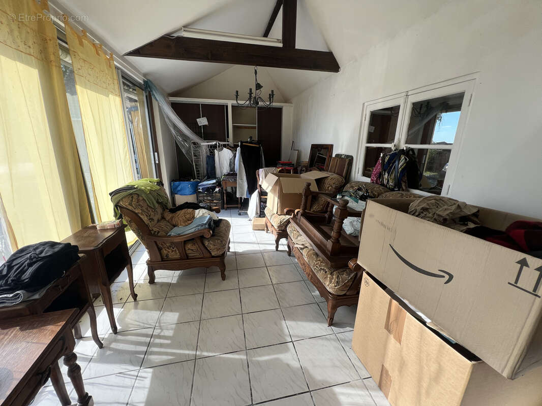 Maison à BOSGUERARD-DE-MARCOUVILLE