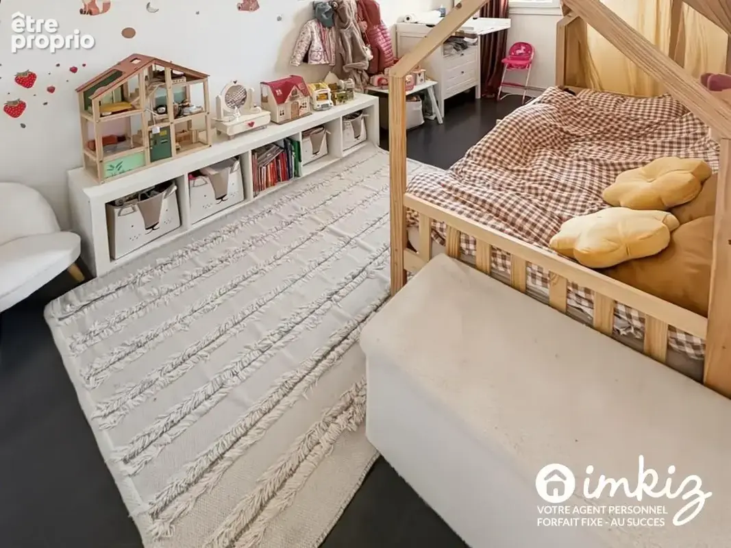 T4 rénové de 86 m² – Dernier étage – Balcon - photo 7