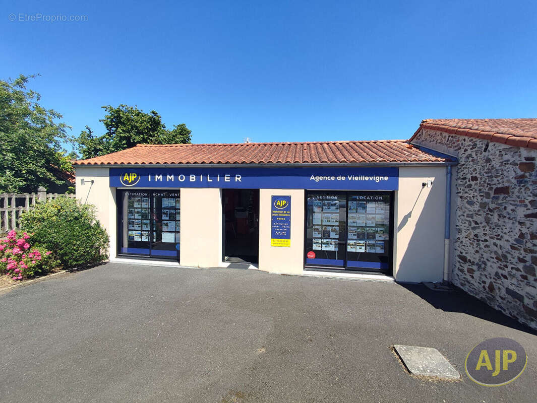 Maison à VIEILLEVIGNE