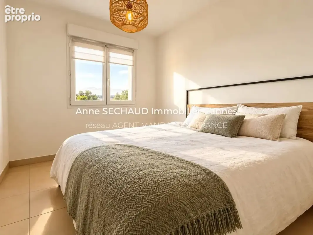 Exclusivité – cannes la bocca spacieux deux pièces dernier étage avec garage - photo 6