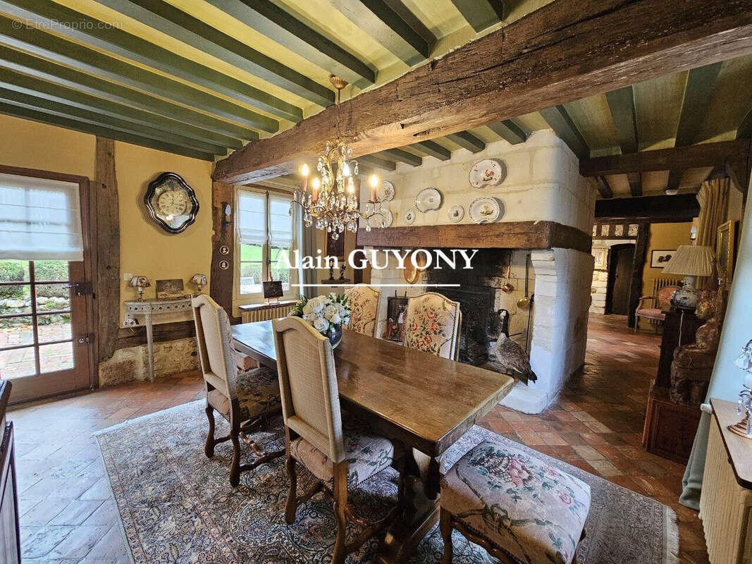 Maison à PONT-L'EVEQUE