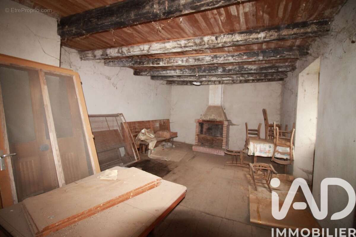 Maison 100 m² à Ayssenes  - photo 4