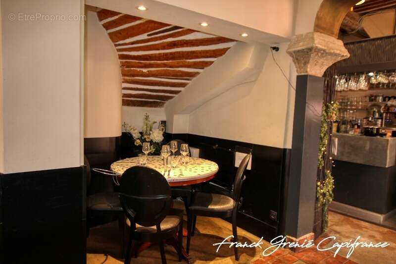 Commerce à SANARY-SUR-MER