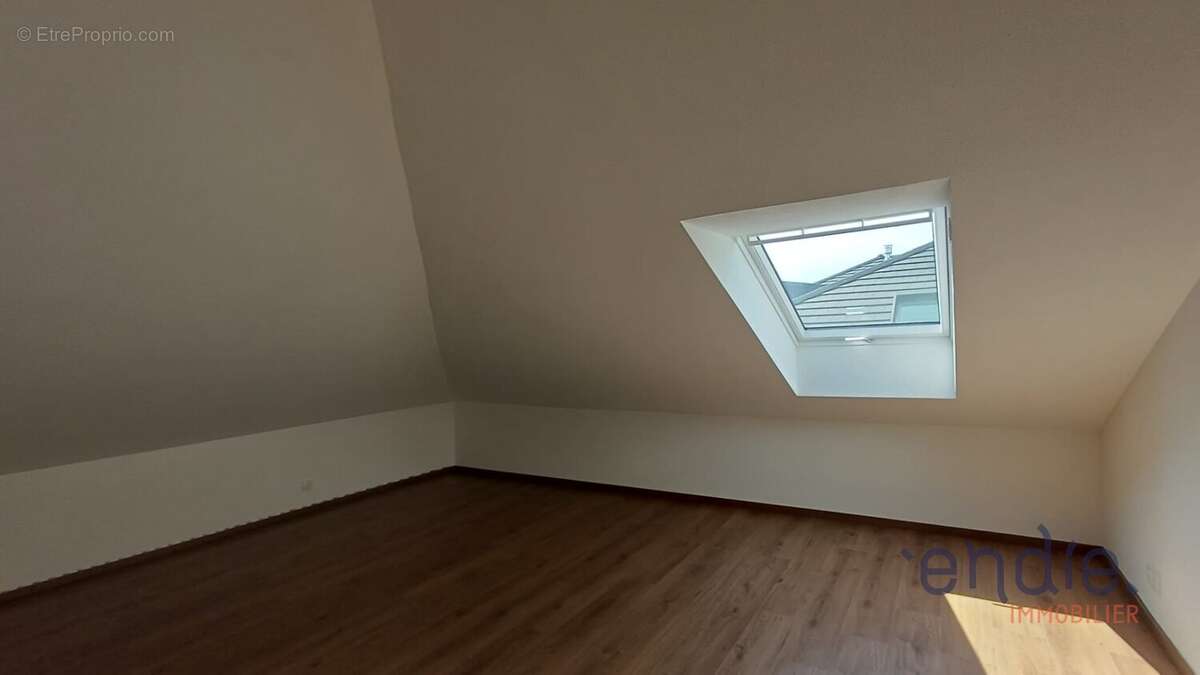 ROSENAU  Superbe appartement 3 pièces au dernier étage  62,13 m² habitables et 91,48 m² au sol - photo 10
