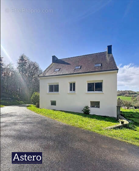 Maison à LANVAUDAN