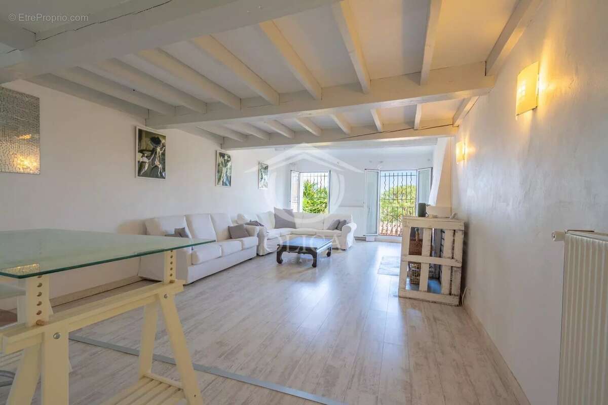 Appartement à CAGNES-SUR-MER