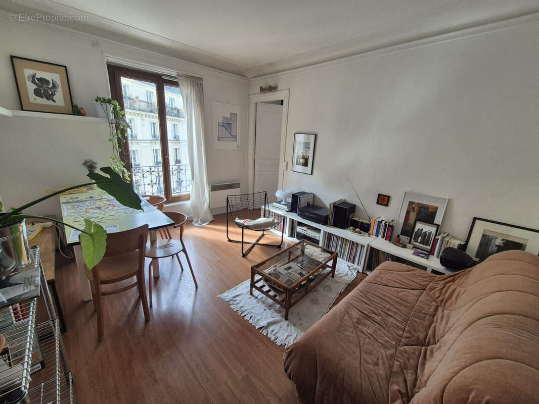 Appartement à PARIS-18E