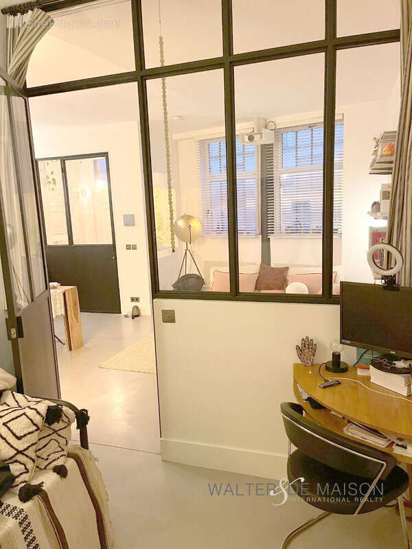 Appartement à PARIS-17E