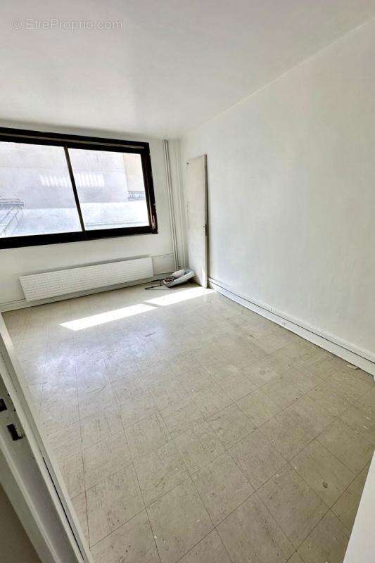 Appartement à LEVALLOIS-PERRET