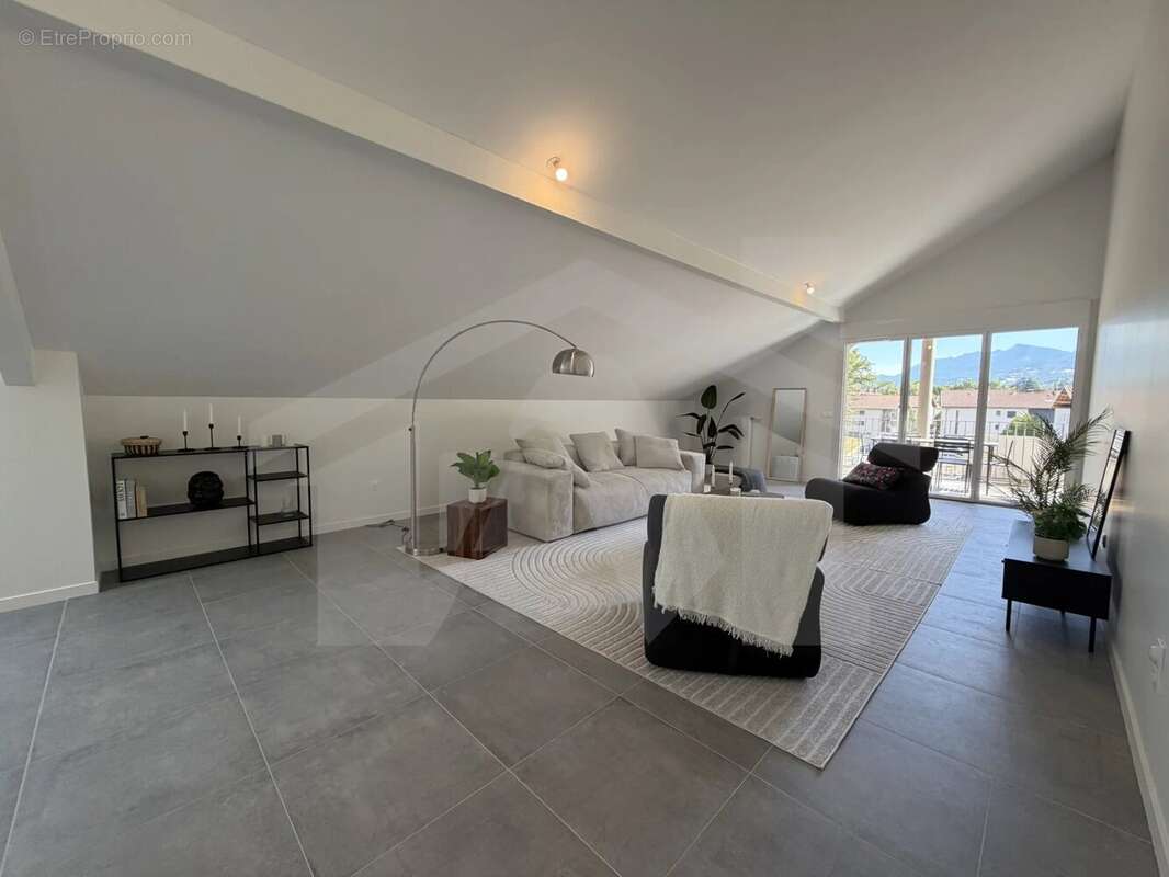 Appartement 4P+C 111m2 + 19m2 de terrasse - photo 10