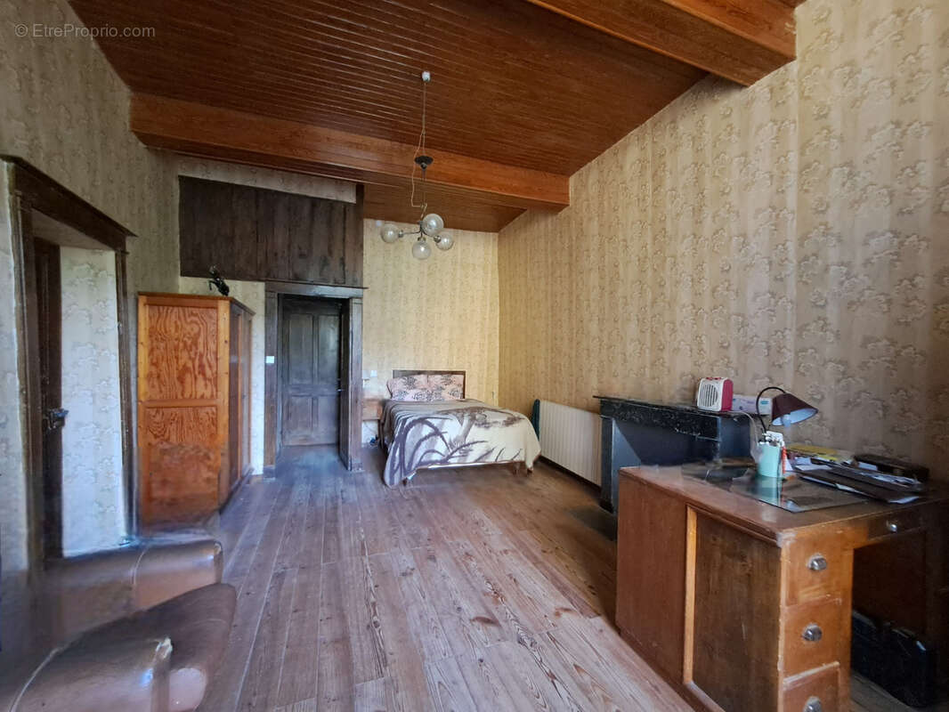 Maison à PORT-SAINTE-MARIE