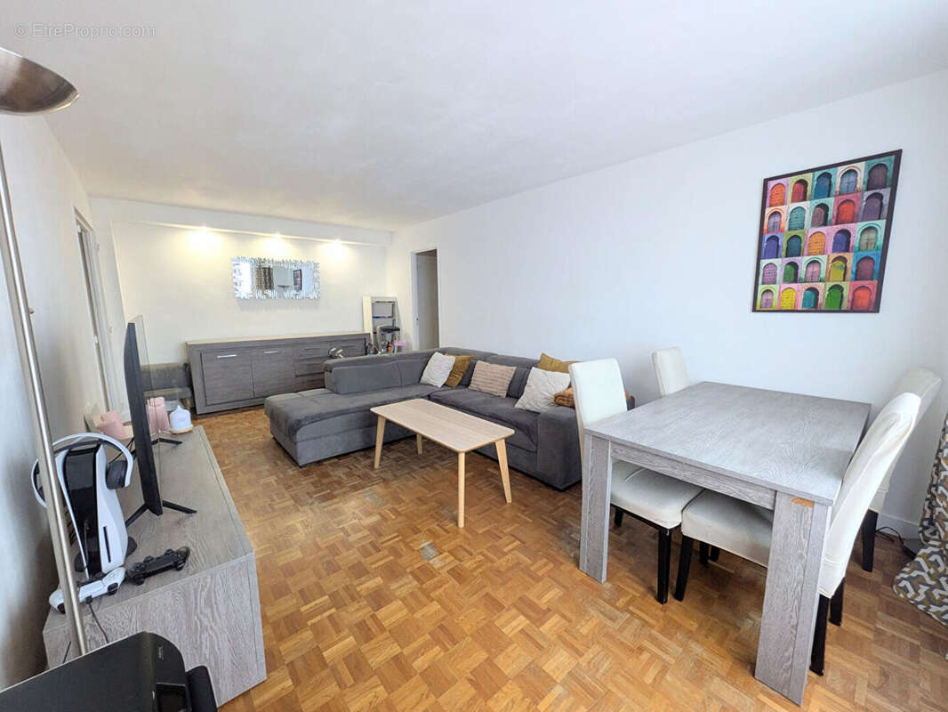 Appartement à VILLEMOMBLE