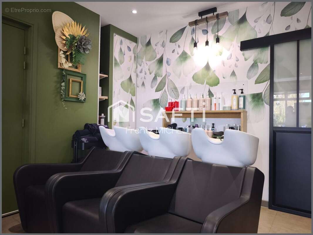 Photo 5 - Commerce à MEZIDON-CANON