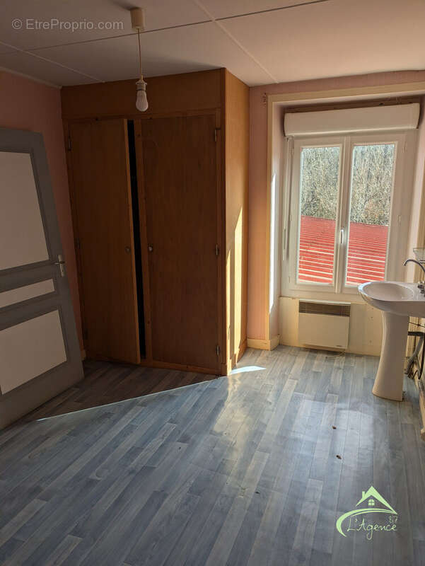 Appartement à SAILLAT-SUR-VIENNE