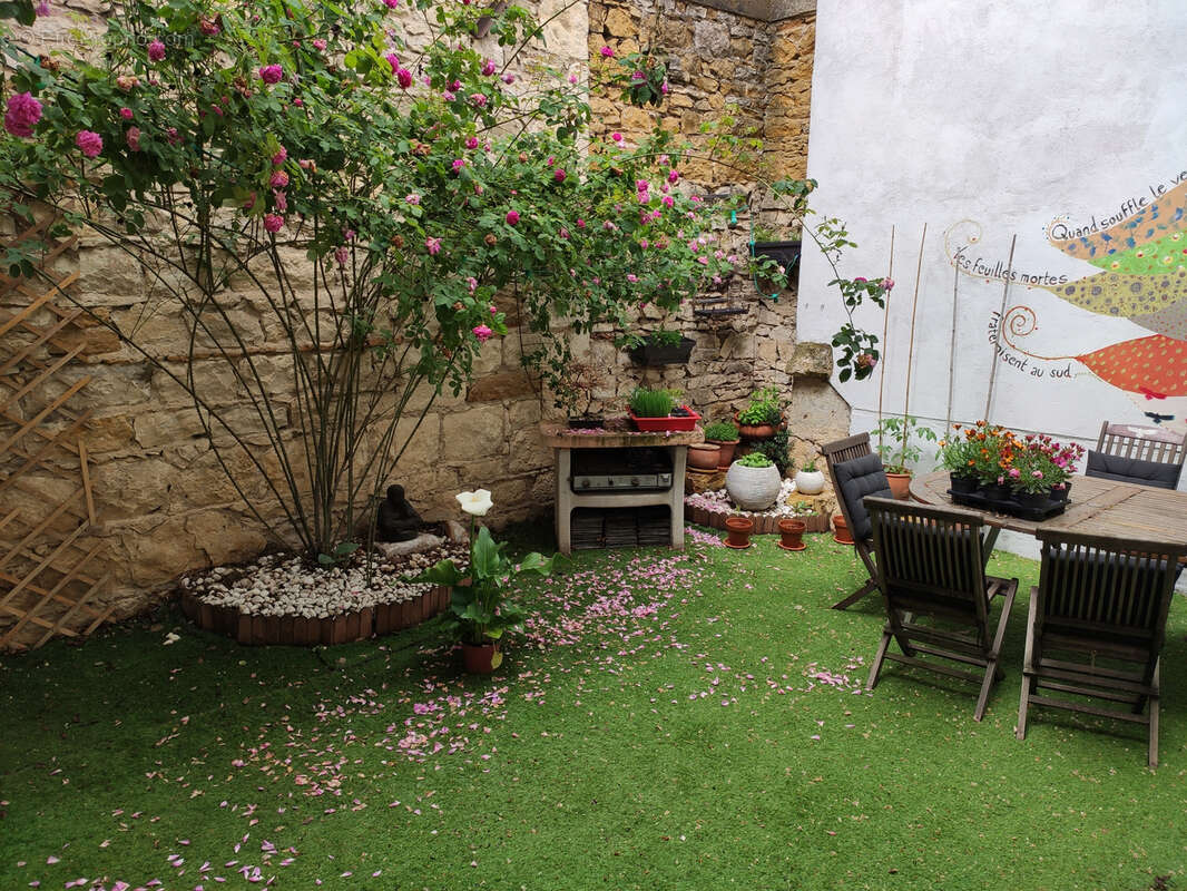 Maison à LES CHERES