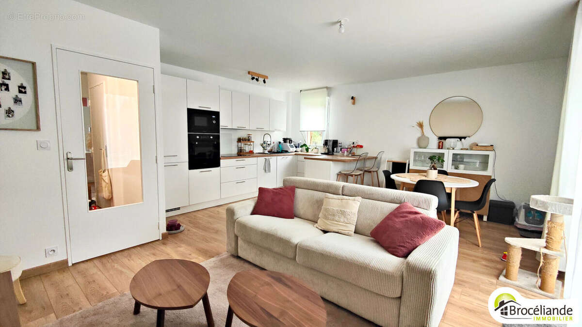 Appartement à PARTHENAY-DE-BRETAGNE